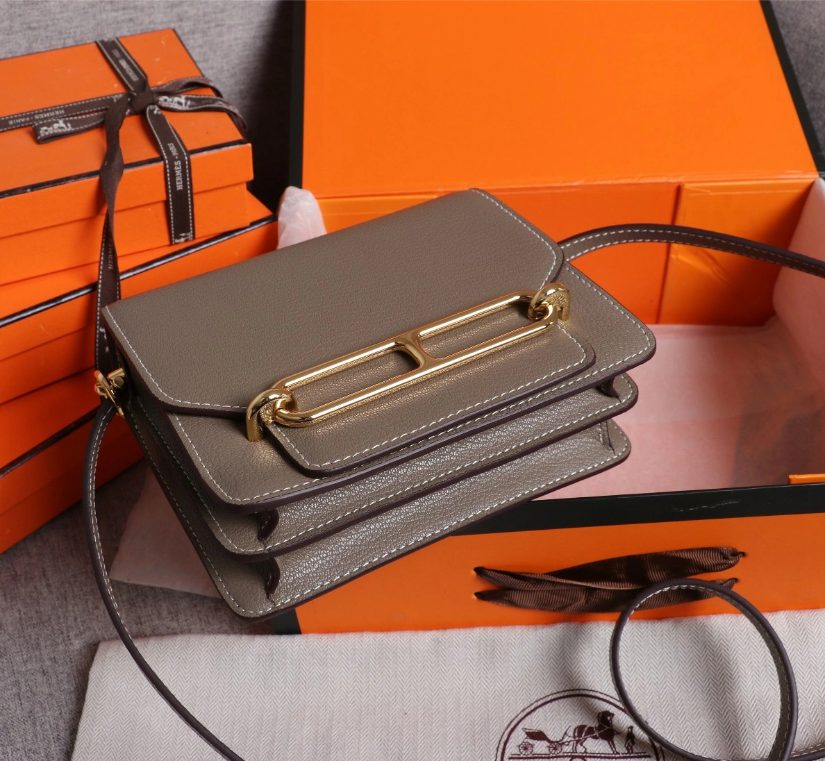 EyeCatching 849 Hermes AAA Quality Messenger Bags For Women - Image 5