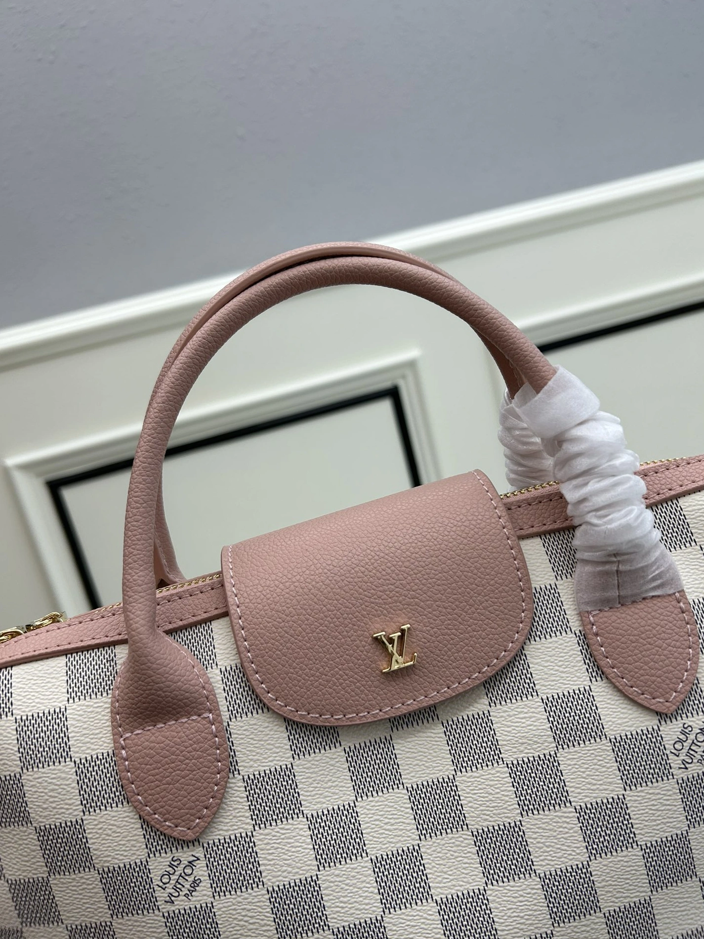 Fashionable 4628 Louis Vuitton AAA Quality Handbags For Women - Image 4