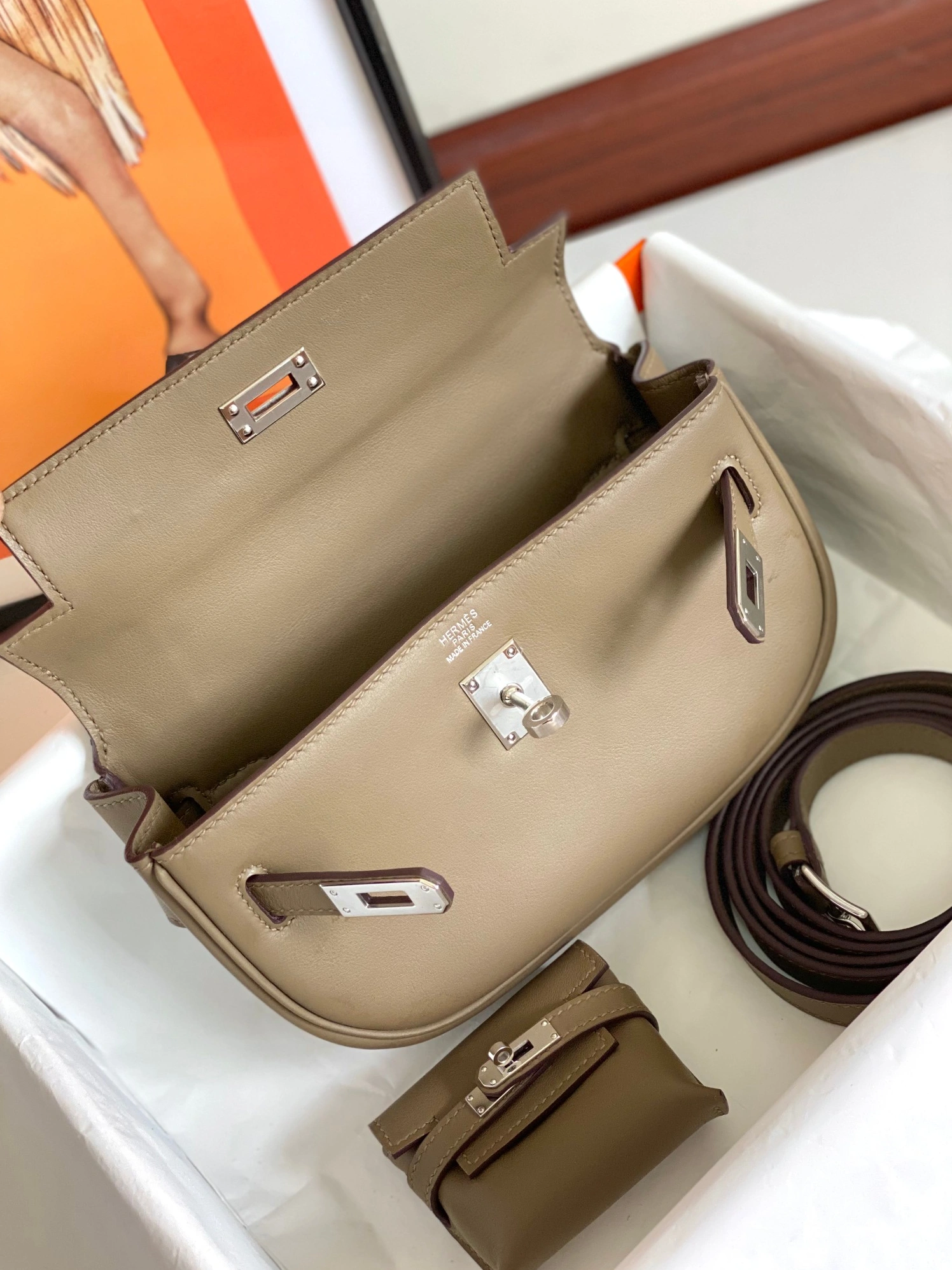 Fashionable 5353 Hermes AAA Quality Belt Bags For Women - Image 7