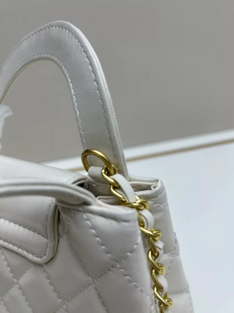 Fashionable 8014 Chanel AAA Quality Handbags For Women - Image 6