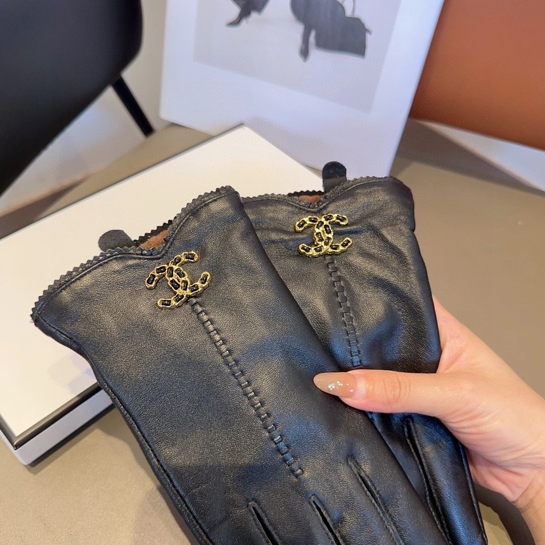 Flexible 2474 Chanel Gloves For Women - Image 7