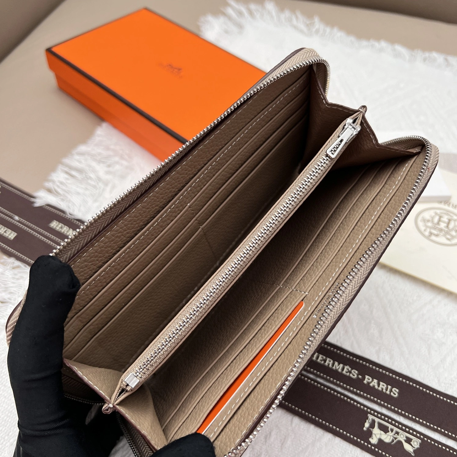Flexible 5281 Hermes AAA Quality Wallets - Image 6