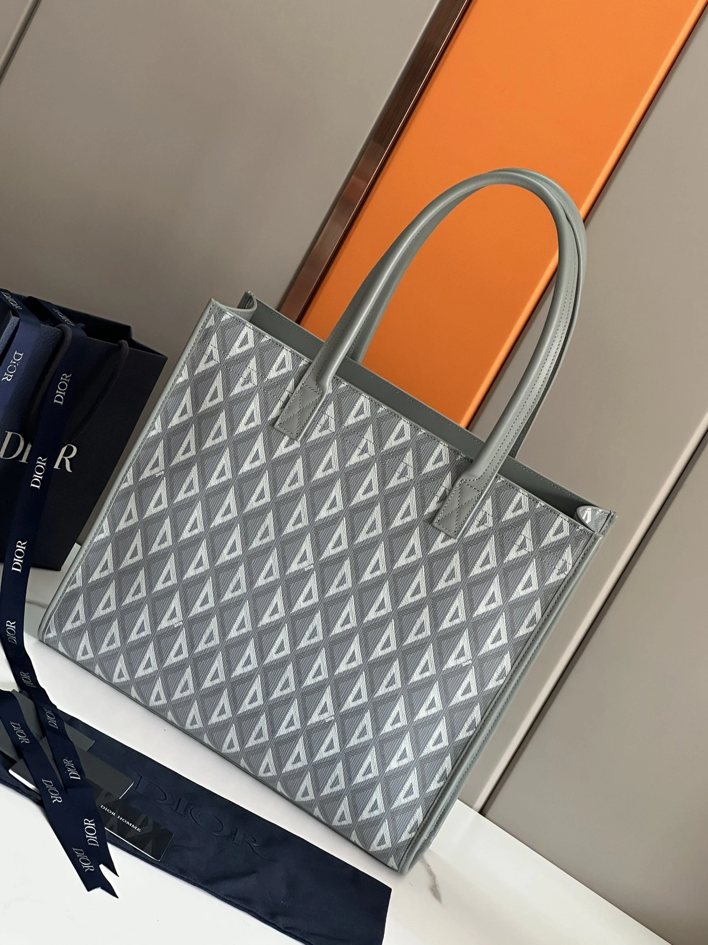 Flexible 6328 Christian Dior AAA Man Handbags - Image 3