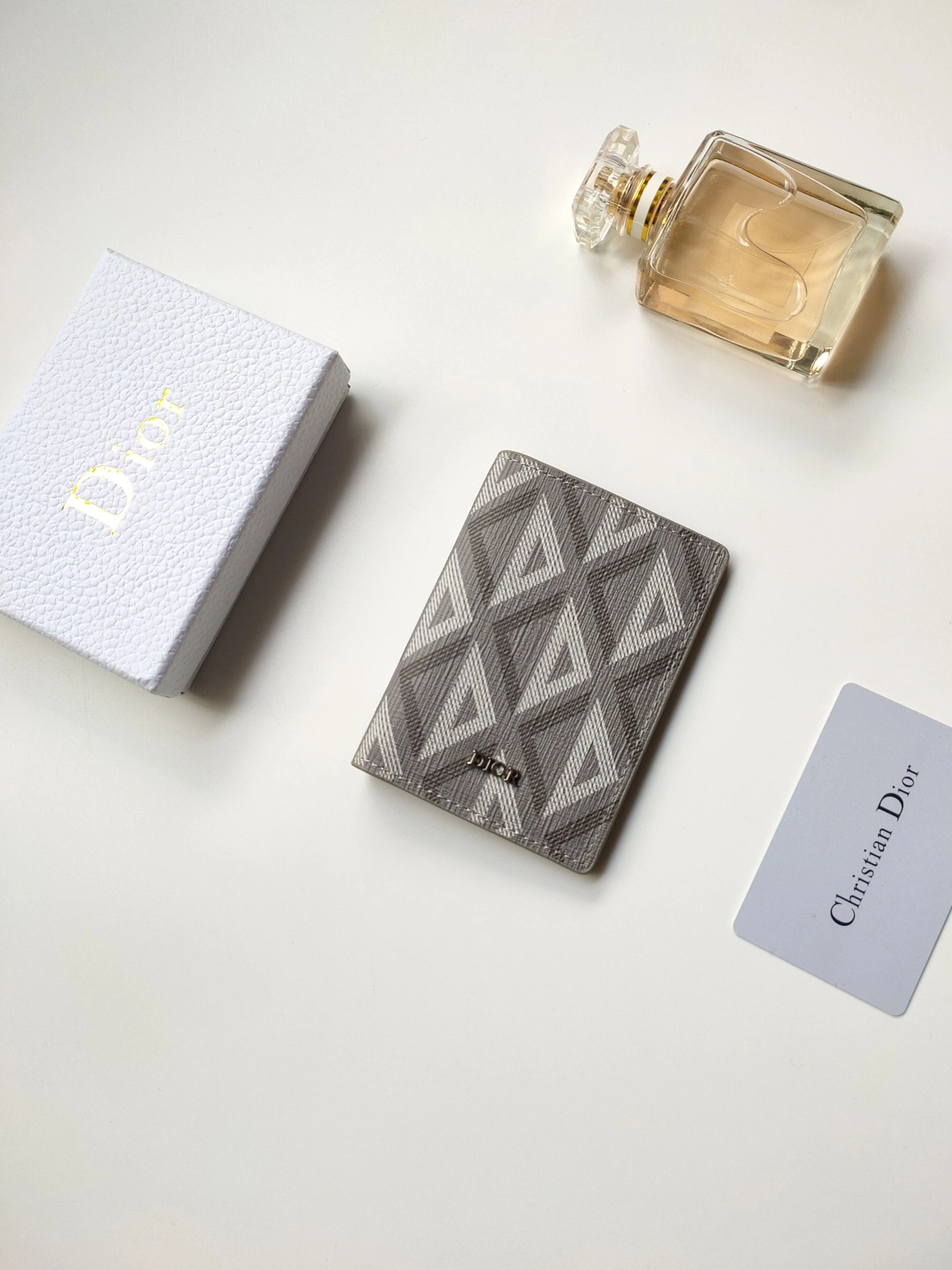 Flexible 7778 Christian Dior AAA Quality Card Case For Unisex - Image 3