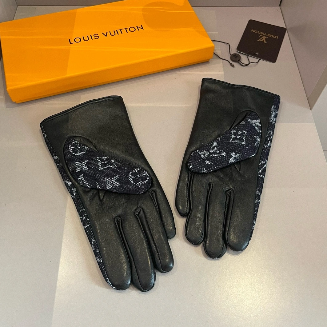Functional 6674 Louis Vuitton LV Gloves For Women