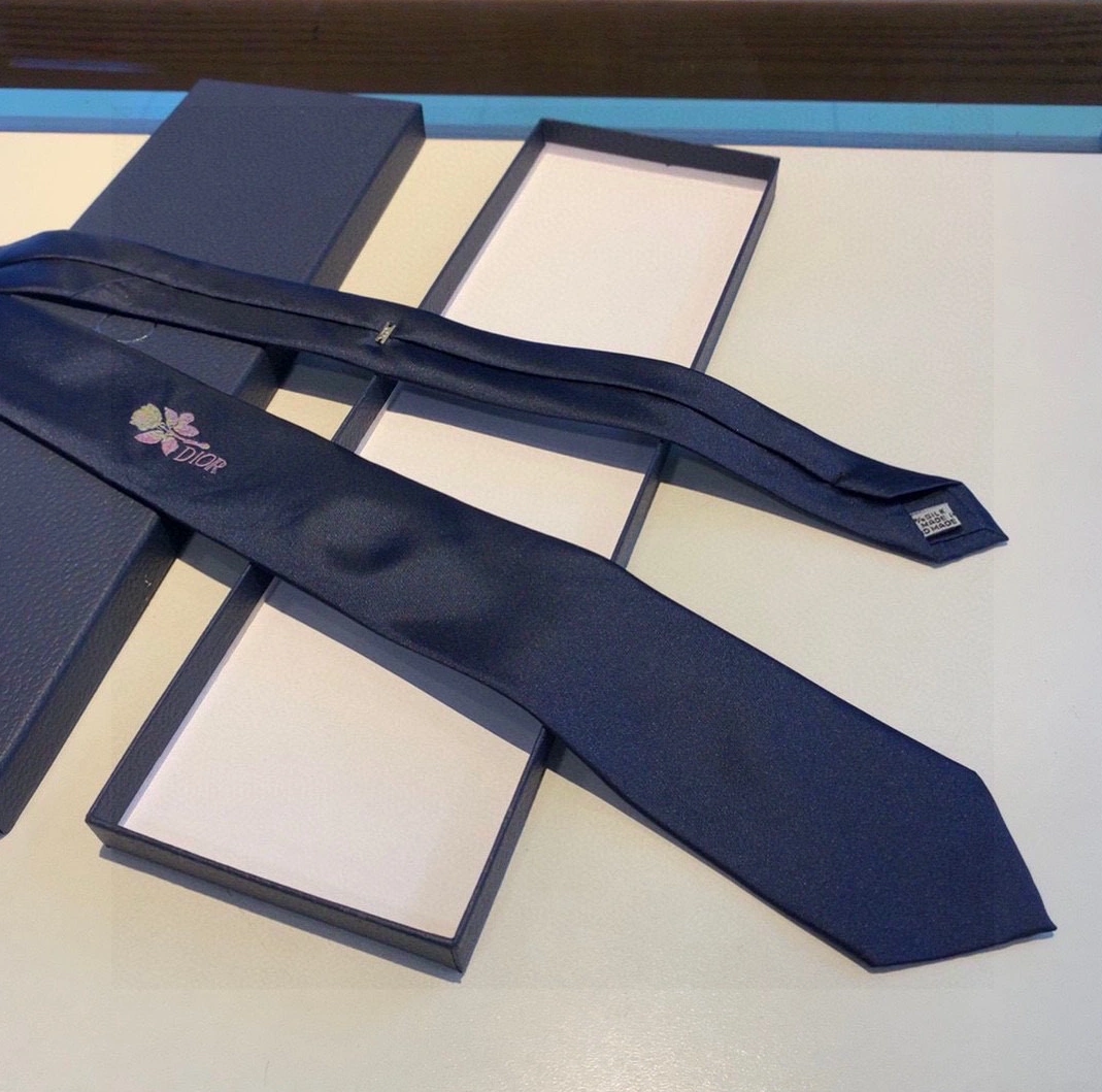 Functional 9974 Christian Dior Necktie For Men - Image 6