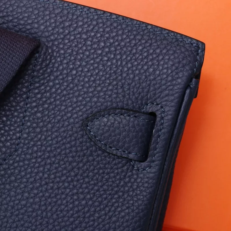 GoAnywhere 398 Hermes AAA Quality Messenger Bags In Navy For Unisex - Image 3