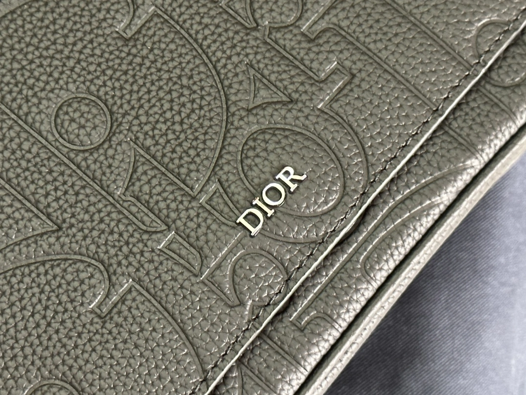 GoAnywhere 4602 Christian Dior AAA Man Messenger Bags - Image 4