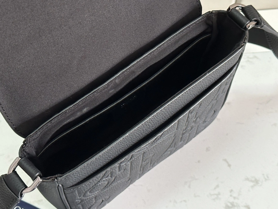 GoAnywhere 4602 Christian Dior AAA Man Messenger Bags - Image 8