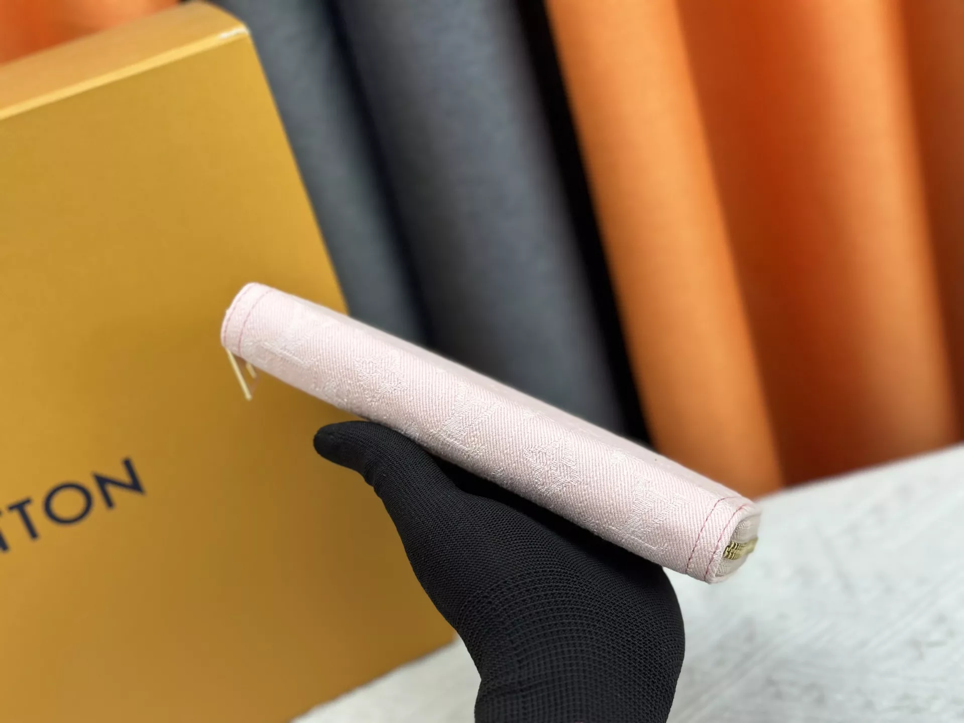 GoAnywhere 4749 Louis Vuitton LV Card Case For Women - Image 3