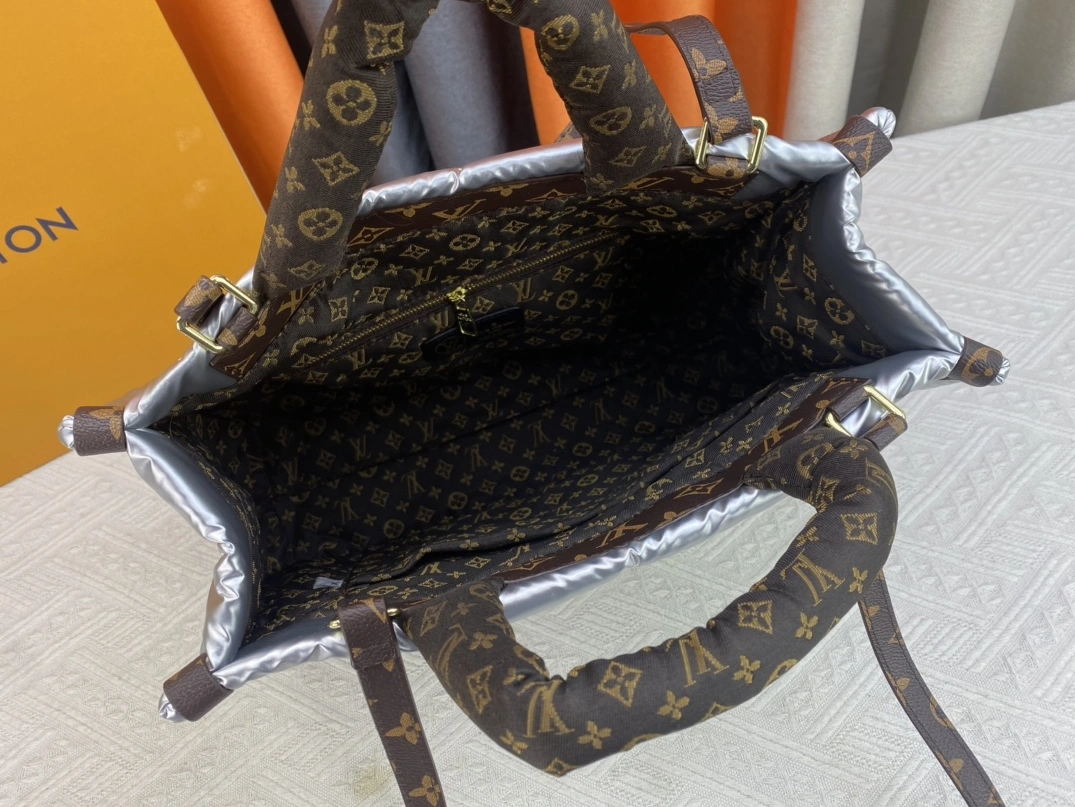 GoAnywhere 7706 Louis Vuitton AAA Quality Tote-Handbags For Women - Image 8