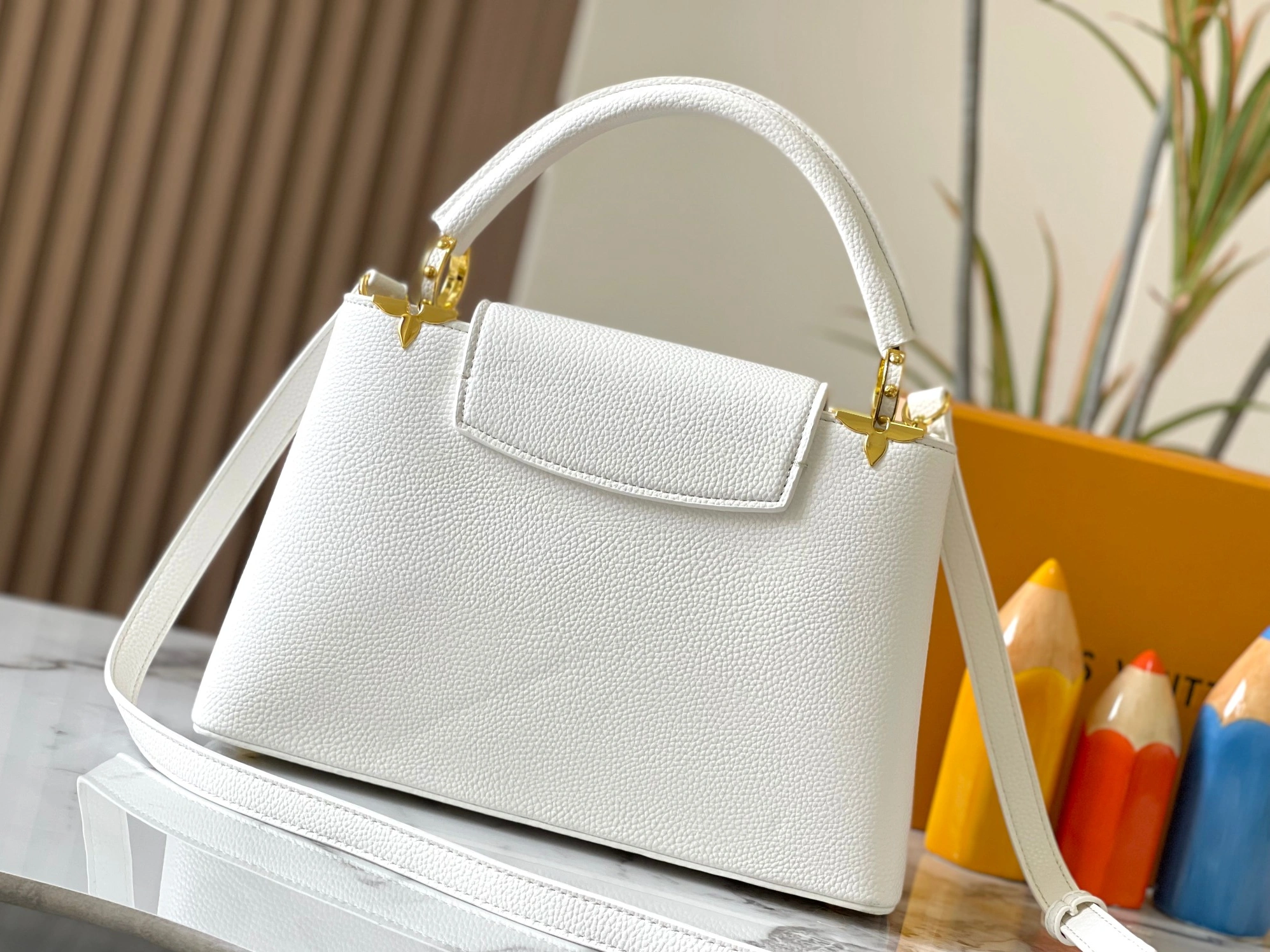 GoodFit 689 Louis Vuitton AAA Quality Messenger Bags For Women - Image 3