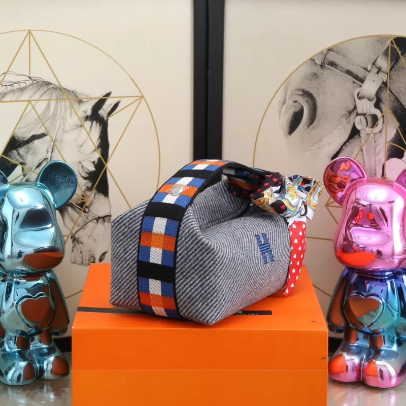 Hermes AAA Quality Handbags For Women Bright 2843 - Image 4