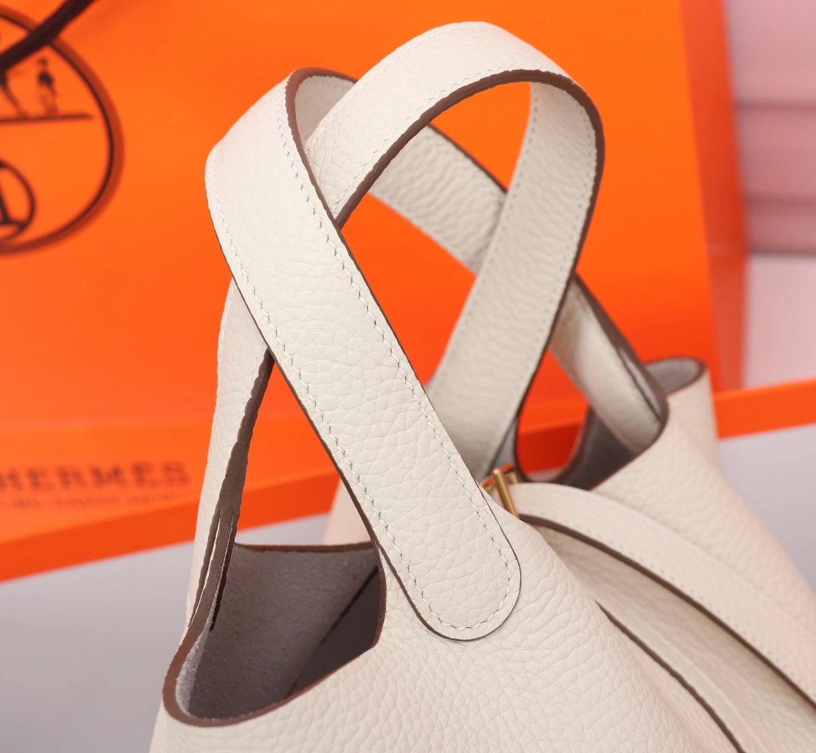 Hermes AAA Quality Handbags For Women Cozy 1357 - Image 5