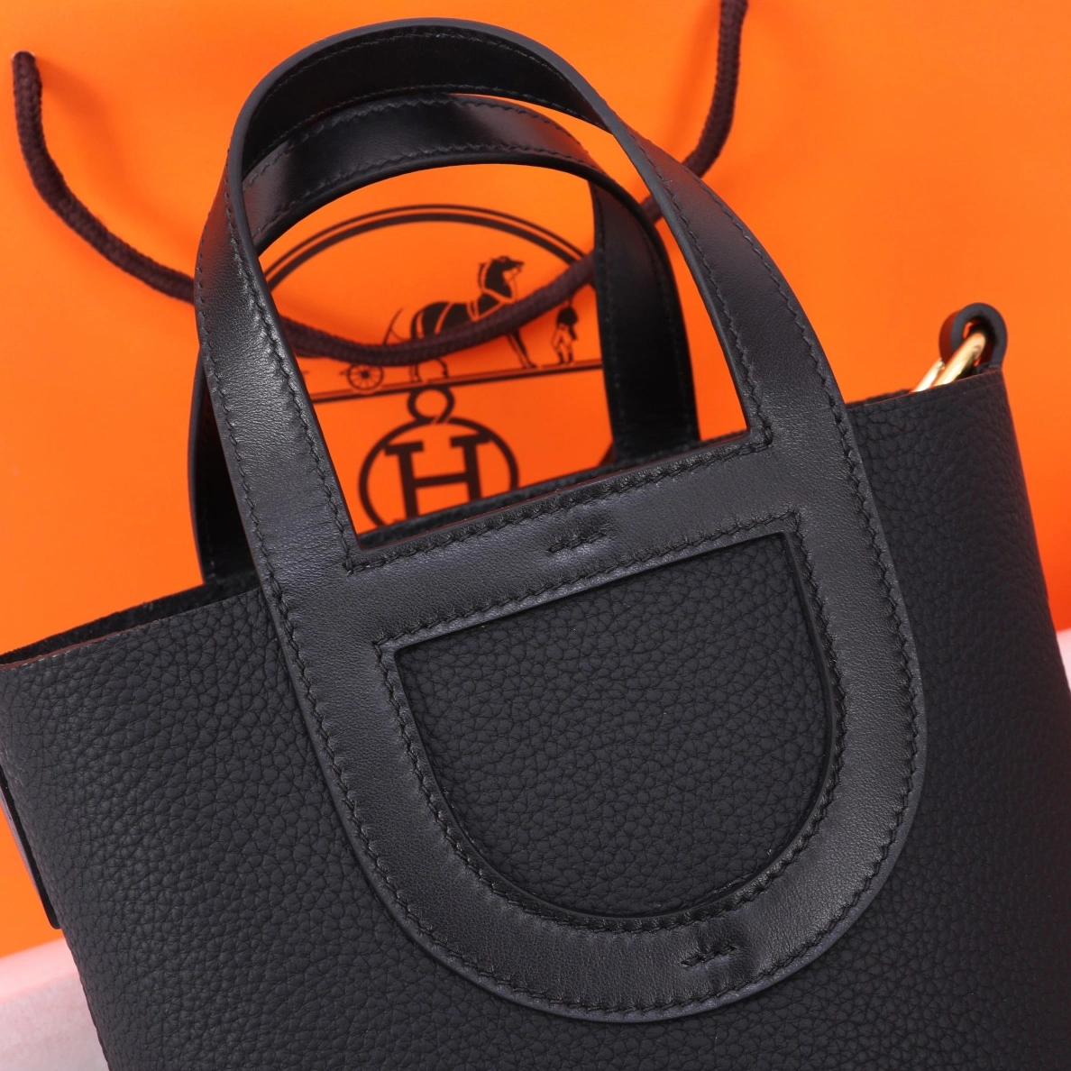 Hermes AAA Quality Handbags In Gold For Women Practical 494 - Image 4