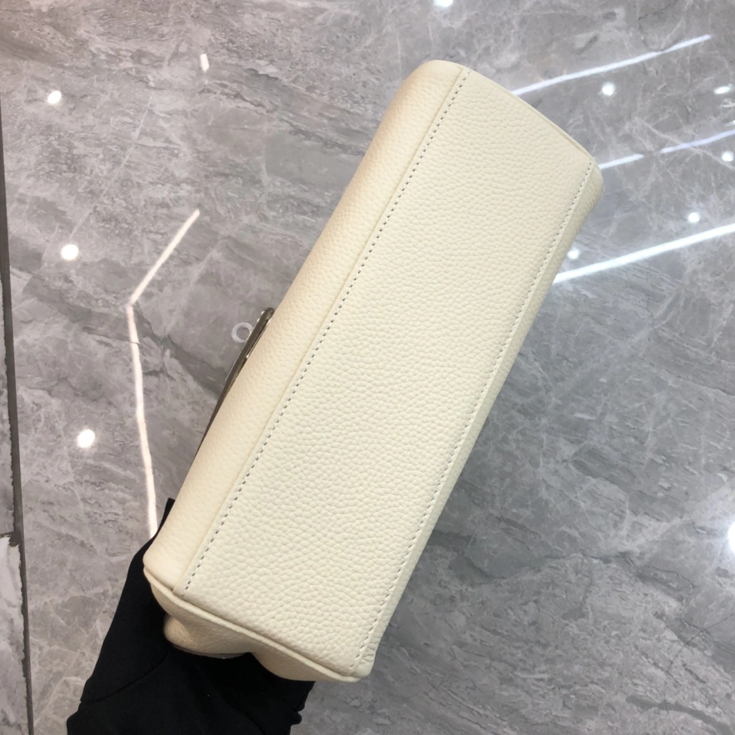 Hermes AAA Quality Messenger Bags For Women Durable 7732 - Image 3