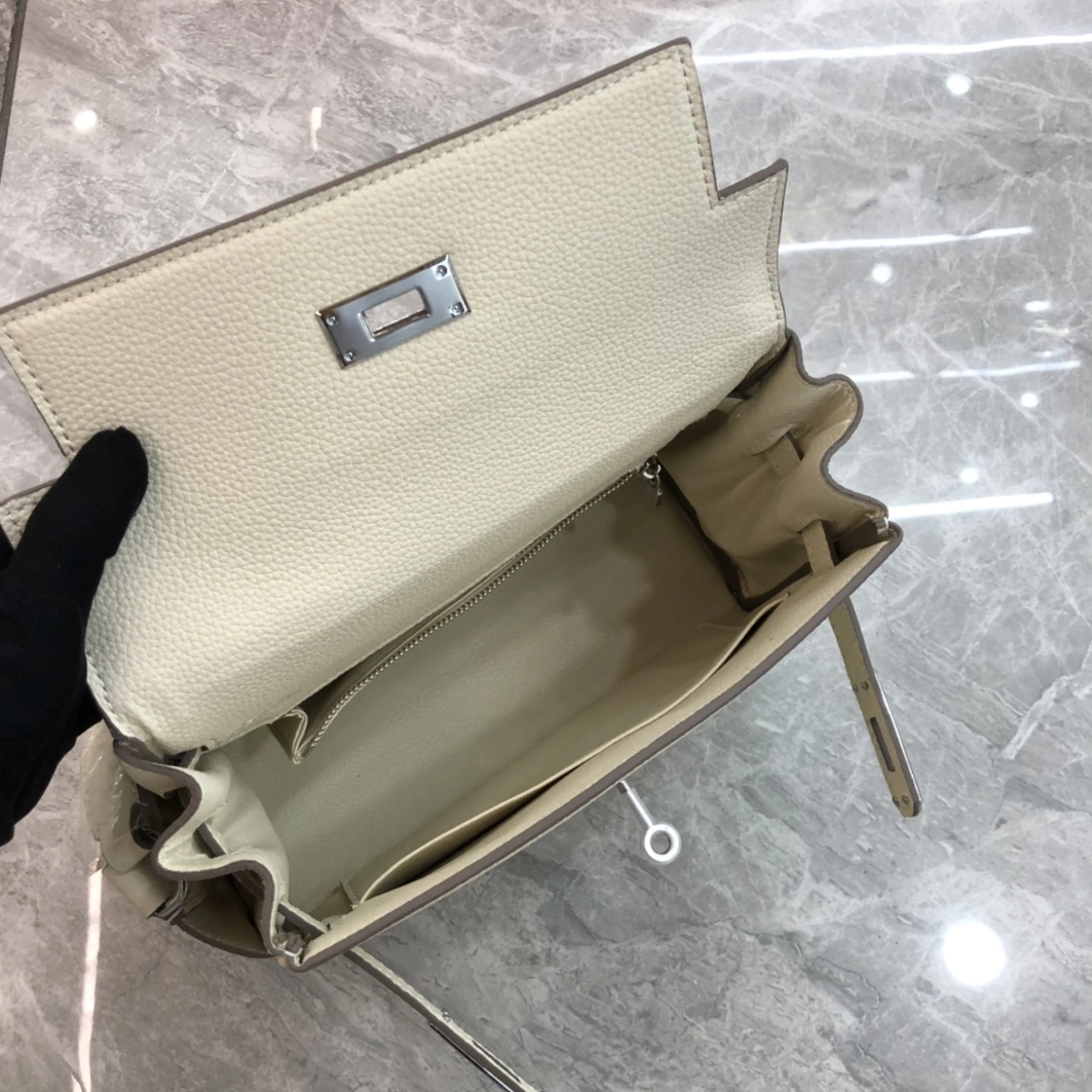 Hermes AAA Quality Messenger Bags For Women Durable 7732 - Image 6