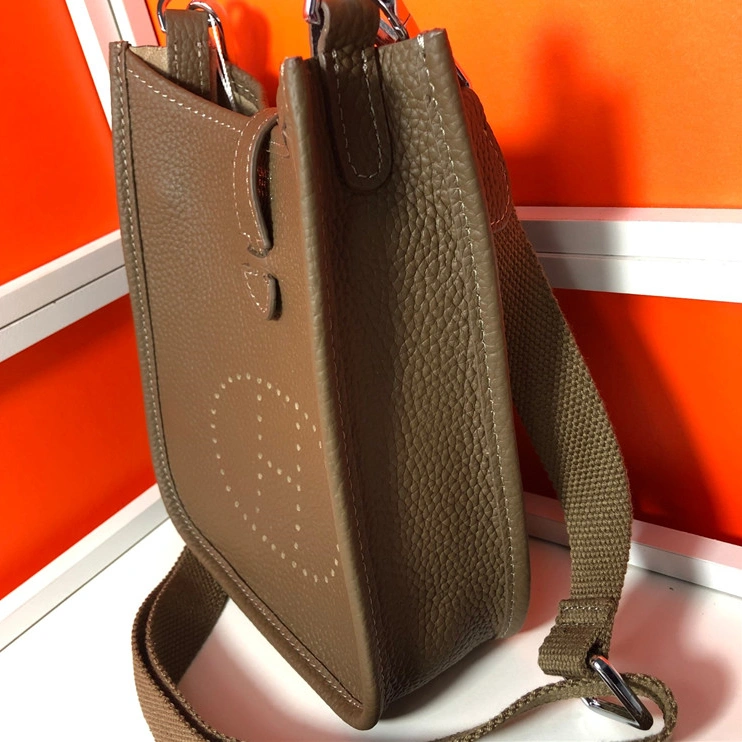 Hermes AAA Quality Messenger Bags For Women Minimalist 8640 - Image 5