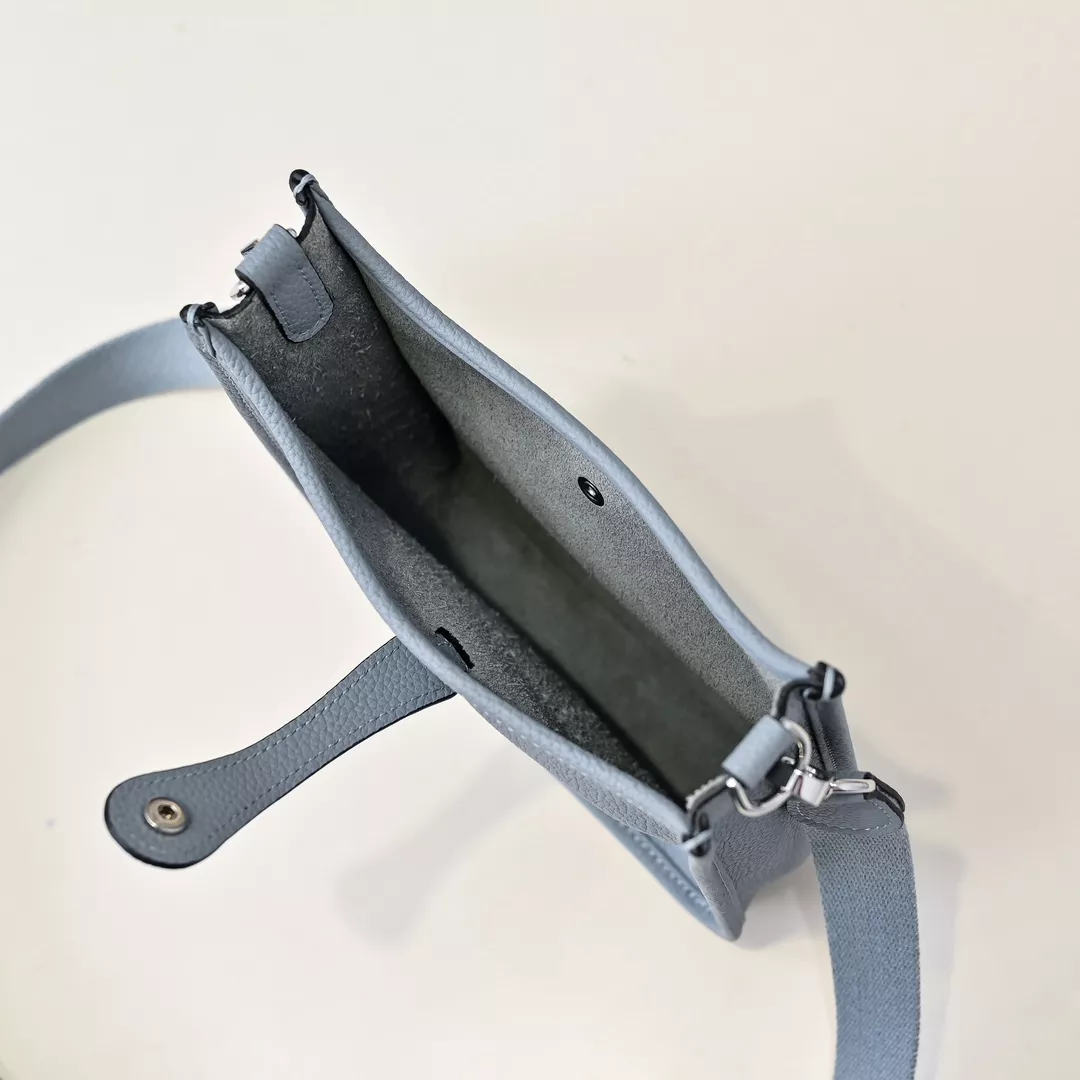 Hermes AAA Quality Messenger Bags For Women NewStyle 8906 - Image 8