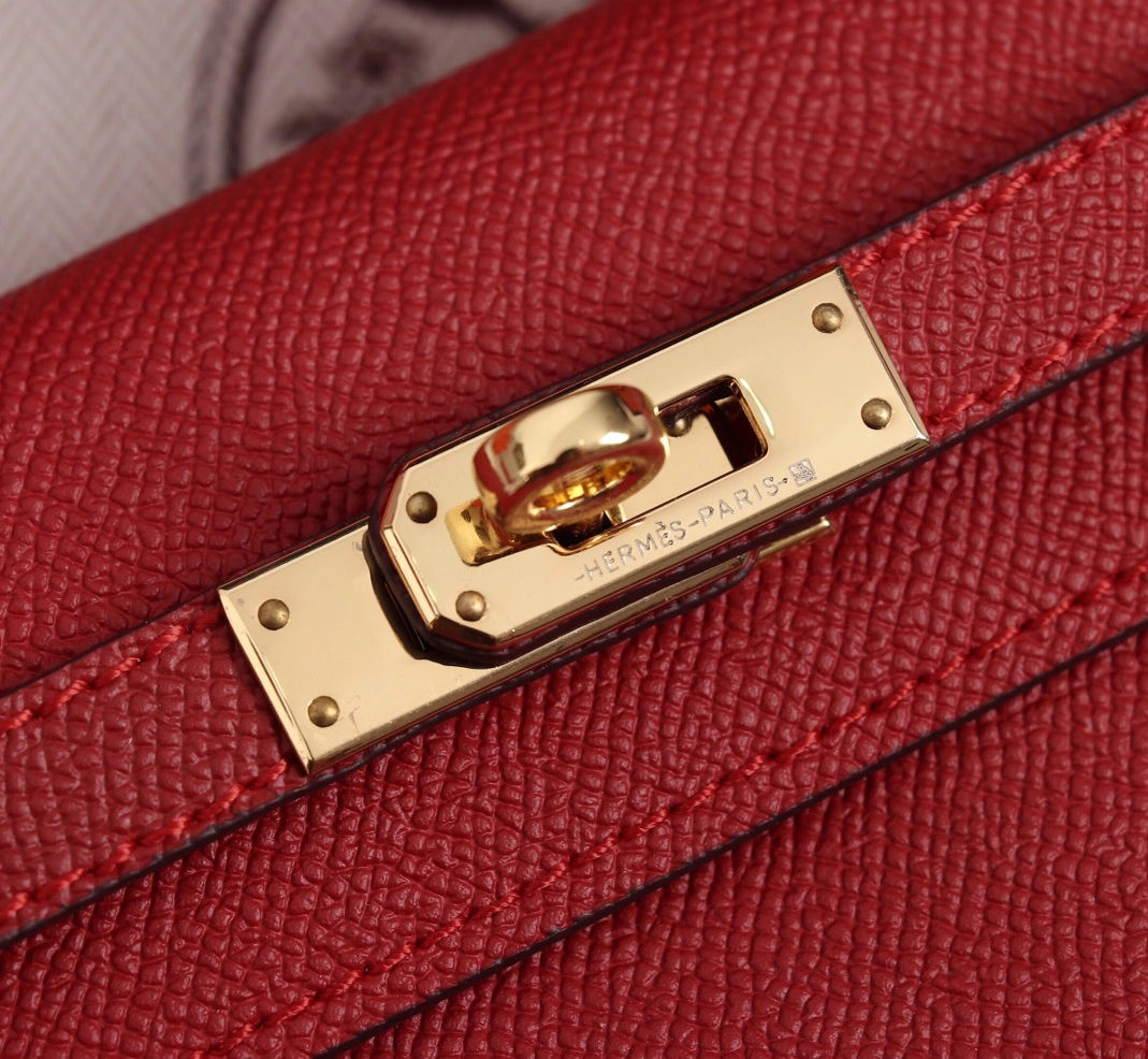 Hermes AAA Quality Messenger Bags For Women Sleek 4607 - Image 5