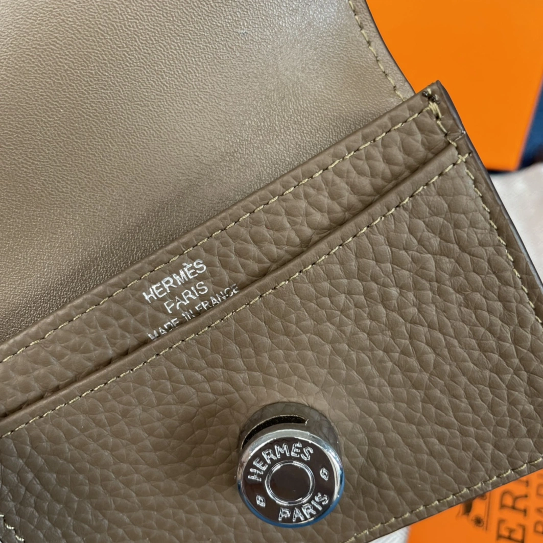 Hermes AAA Quality Wallets For Women Durable 4531 - Image 6