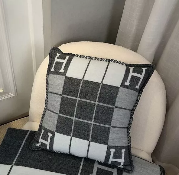 Hermes Cushion SmartChoice 8466 - Image 5