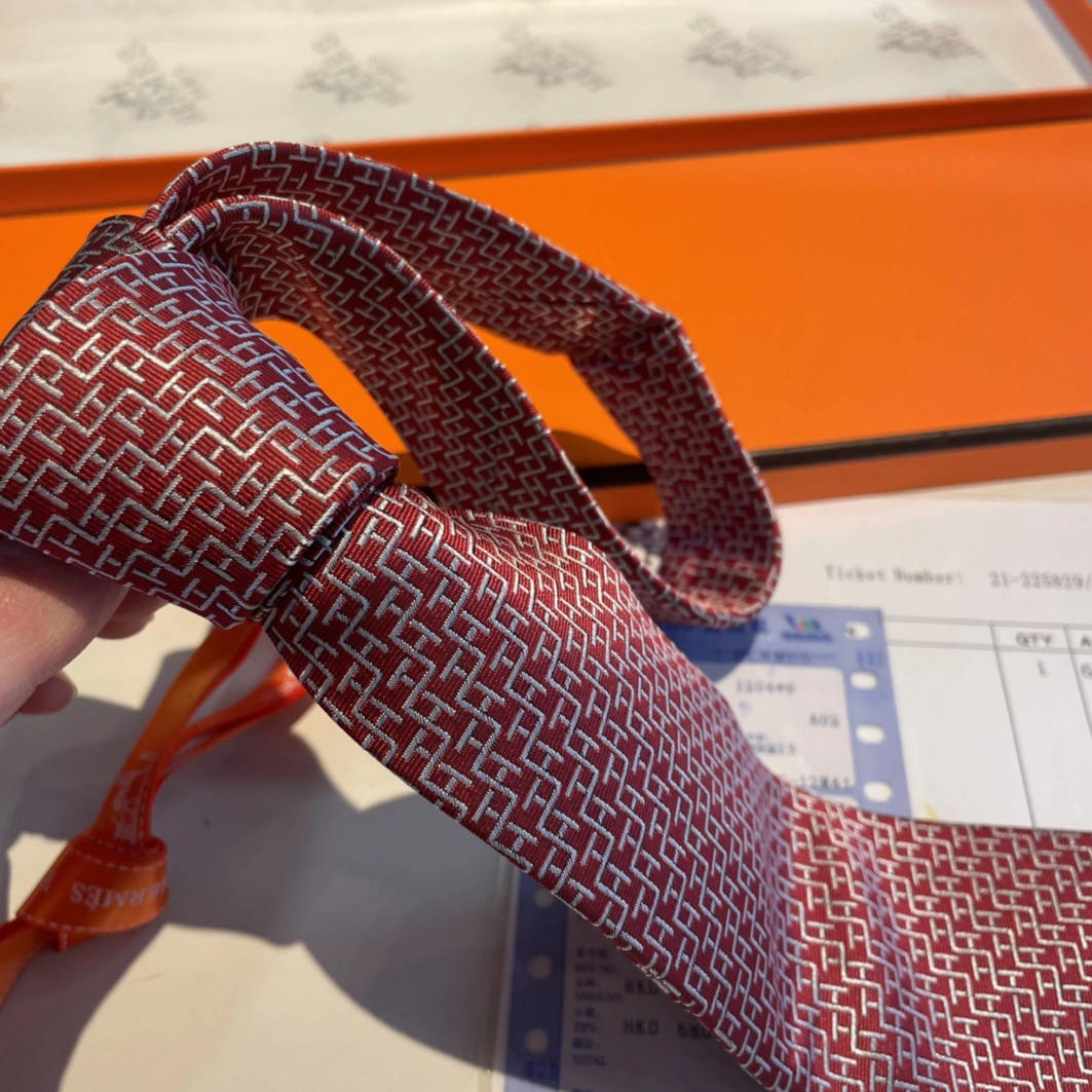 Hermes Necktie For Men Elegant 2408 - Image 3