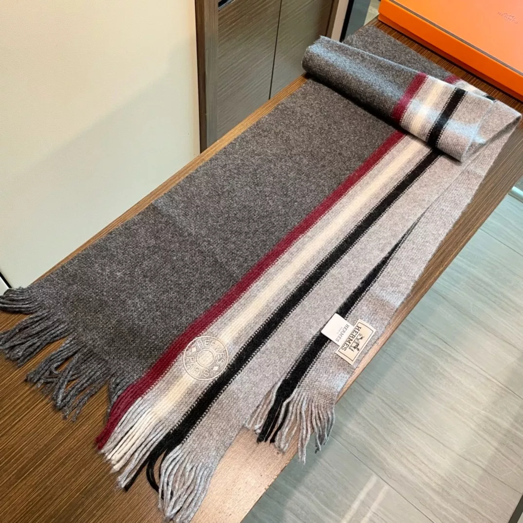 Hermes Scarf For Women UrbanStyle 9277 - Image 4