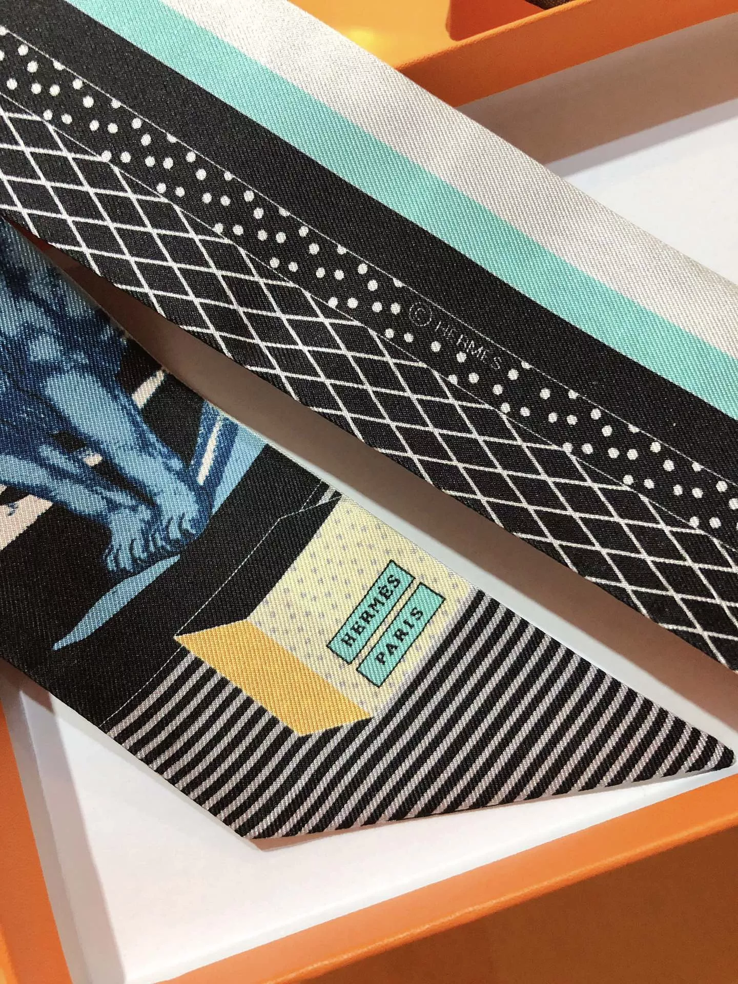 Hermes Silk Scarf Efficient 9960 - Image 4