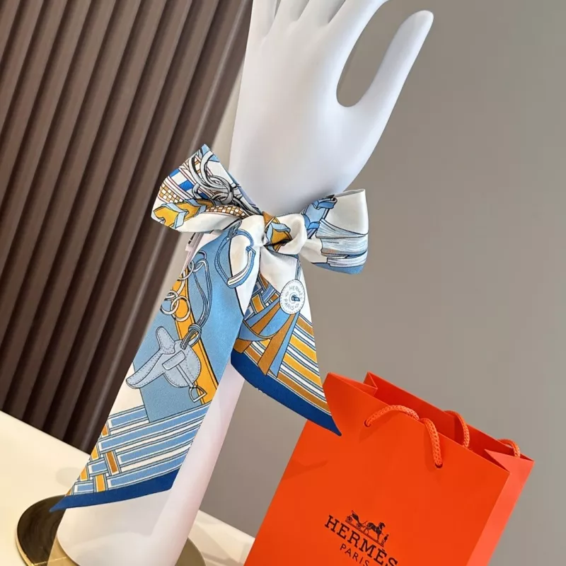 Hermes Silk Scarf Flexible 6688 - Image 6