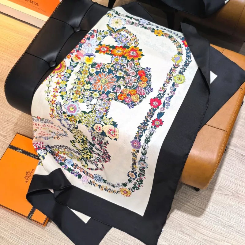 Hermes Silk Squares Reliable 7302 - Image 3