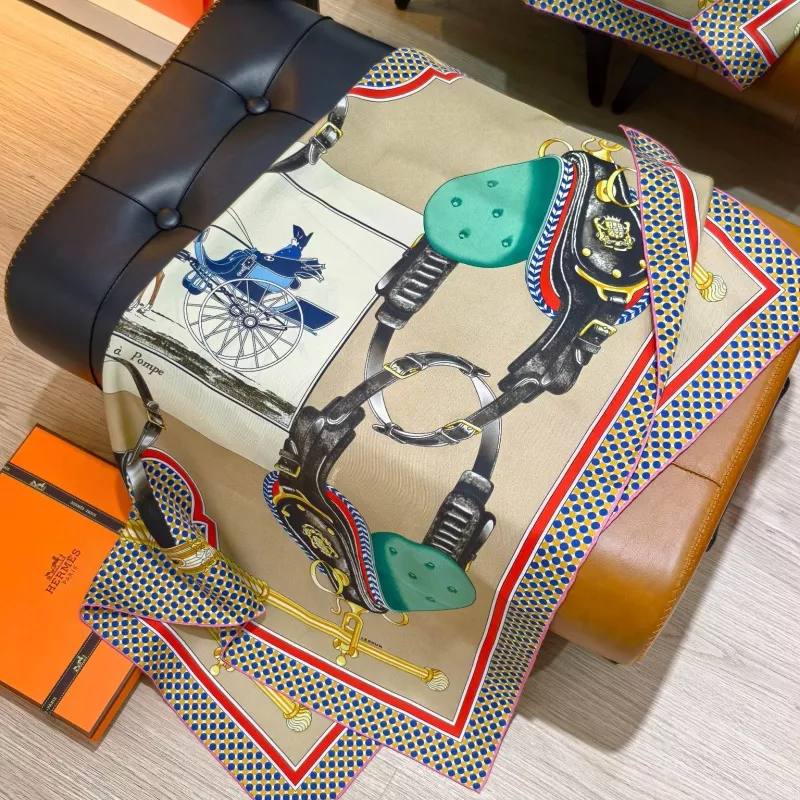 Hermes Silk Squares Sleek 4670 - Image 3