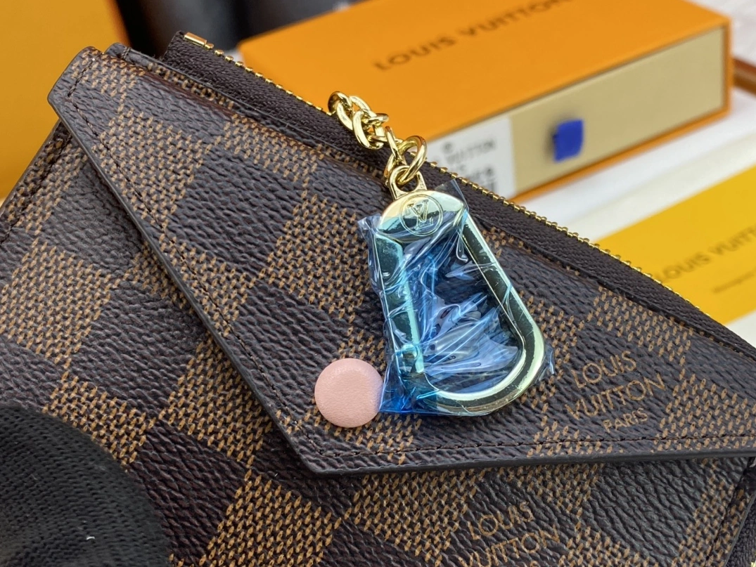 HighQuality 1561 Louis Vuitton LV Card Case For Women - Image 5