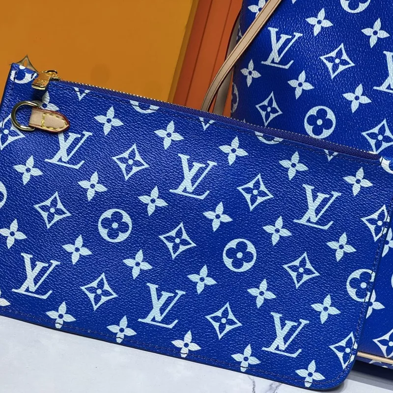 Lightweight 1371 Louis Vuitton AAA Quality Shoulder Bags For Women - Image 3