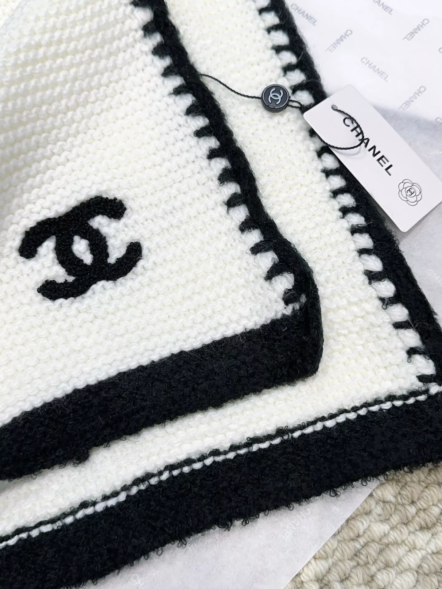 Lightweight 3078 Chanel Scarves For Women - Image 4