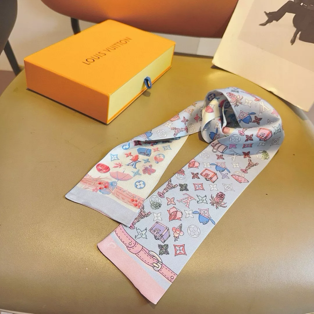 Lightweight 3512 Louis Vuitton Silk Scarf