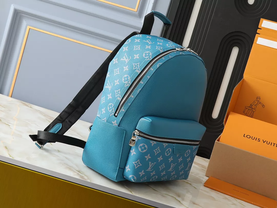 Lightweight 570 Louis Vuitton AAA Quality Backpacks For Women