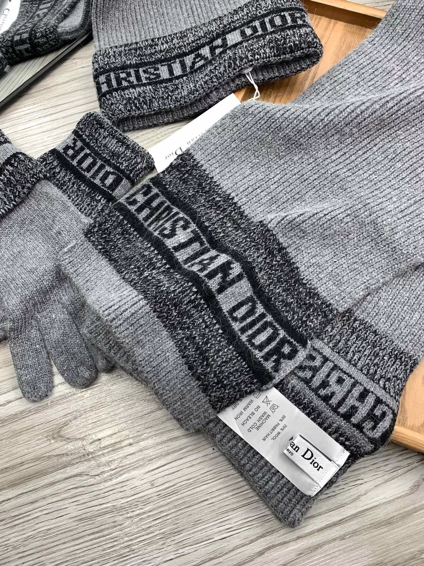 Lightweight 9309 Christian Dior Hat and Scarf Set - Image 3