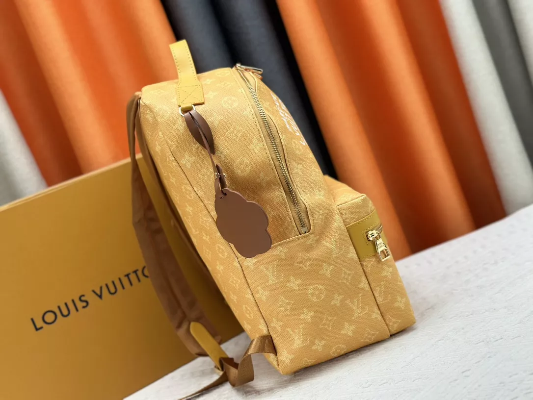 Louis Vuitton AAA Quality Backpacks For Unisex Refined 9615 - Image 3