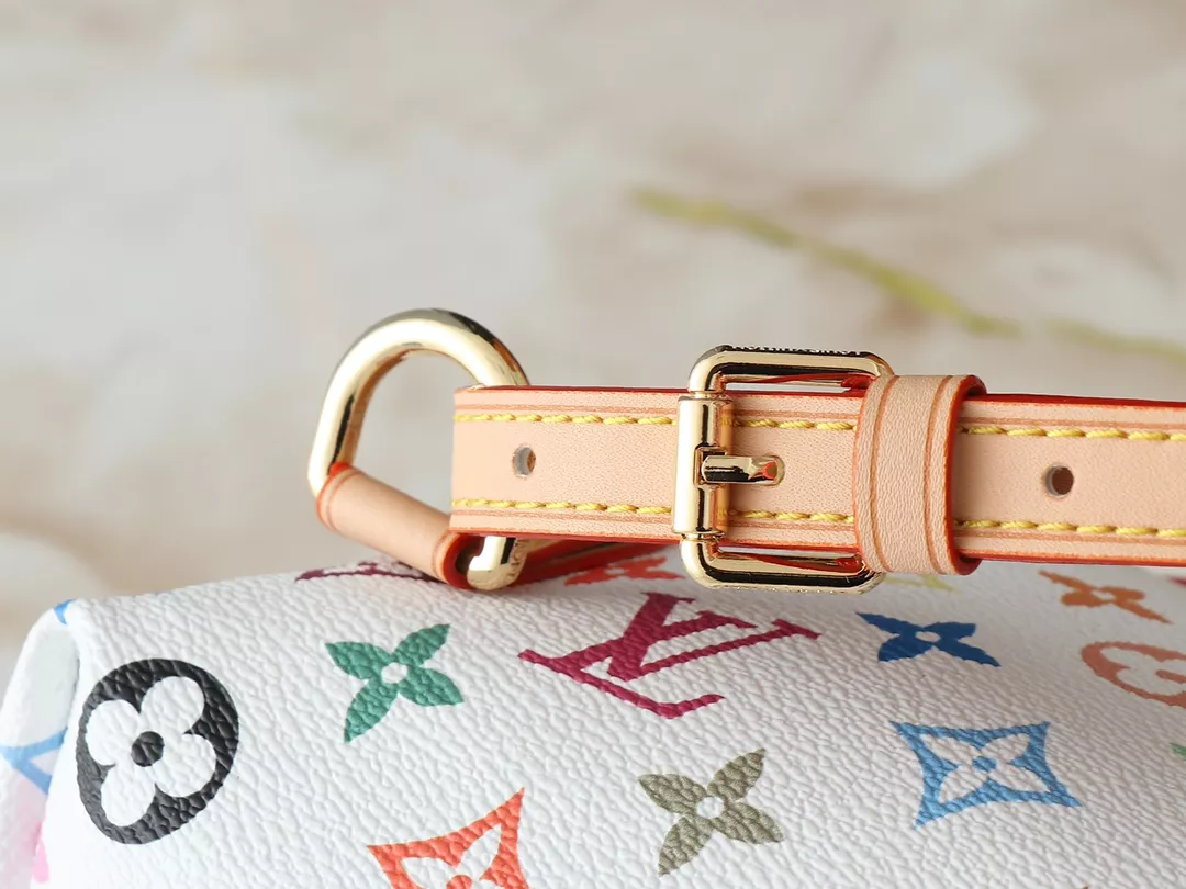 Louis Vuitton AAA Quality Backpacks For Women Trendy 9863 - Image 6