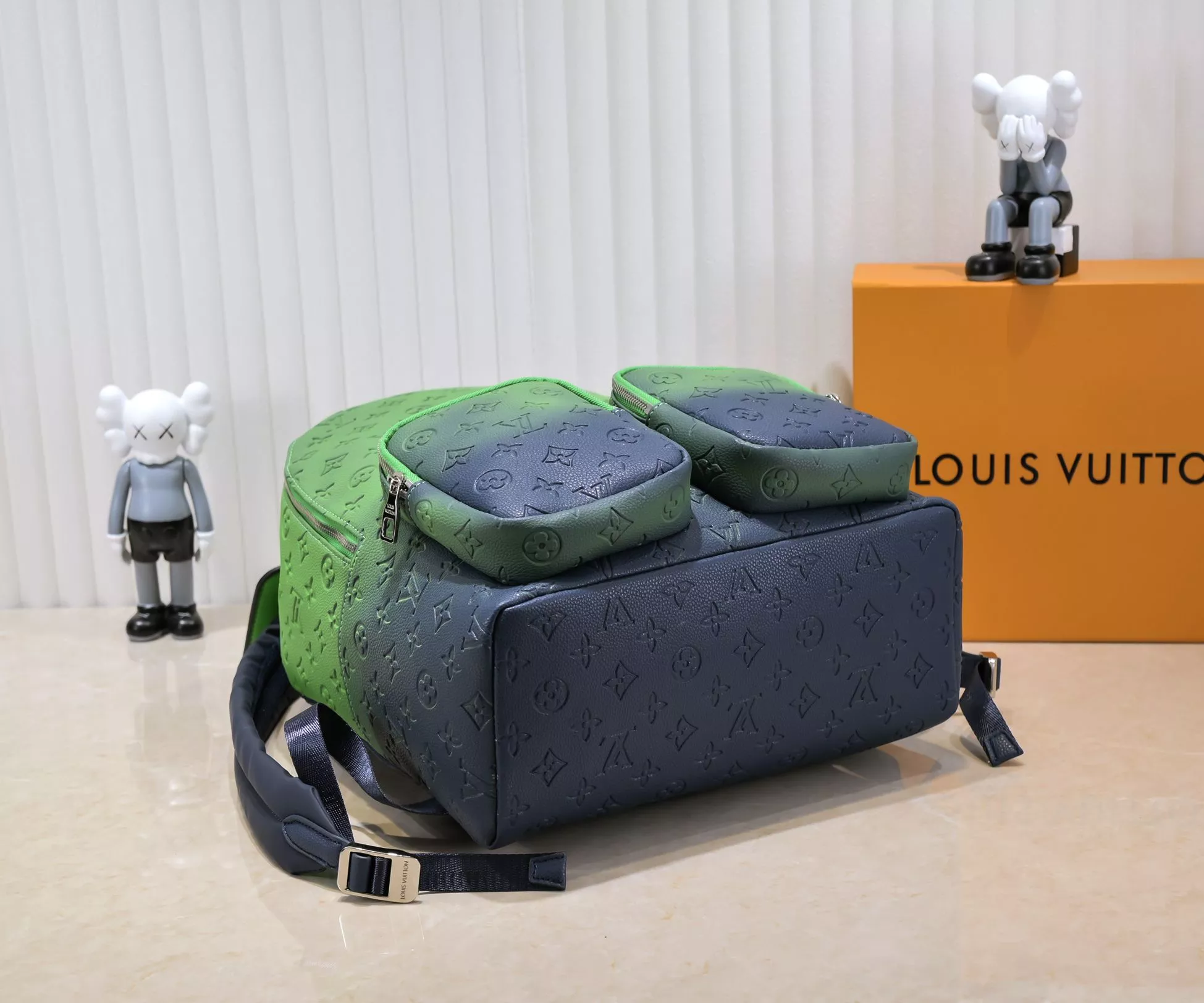 Louis Vuitton AAA Quality Backpacks Minimalist 7821