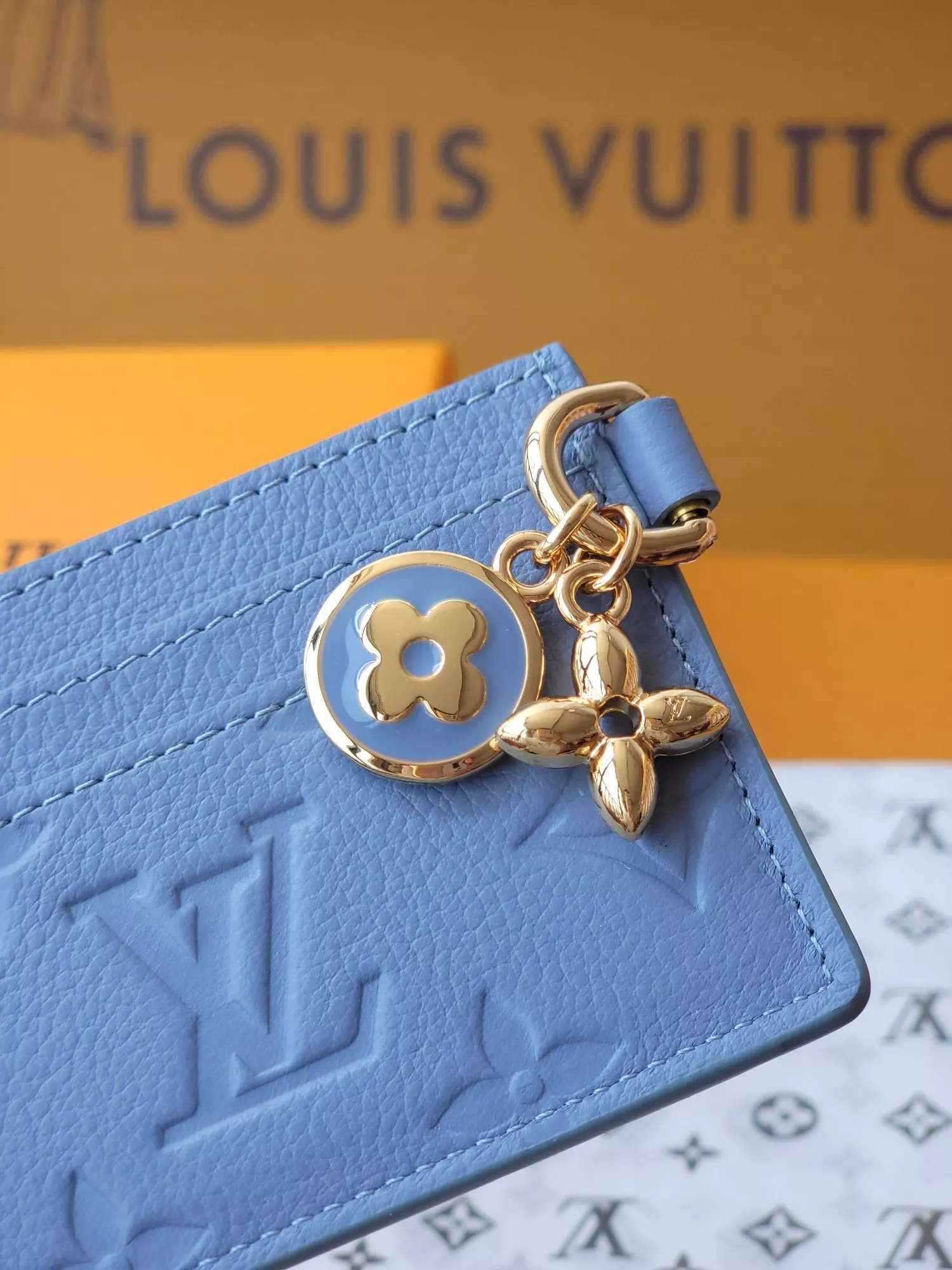 Louis Vuitton AAA Quality Card Case Bright 4914 - Image 3