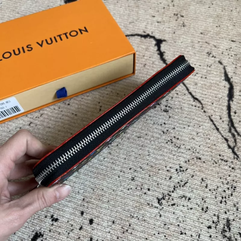 Louis Vuitton AAA Quality Card Case For Women Comfortable 3922 - Image 4