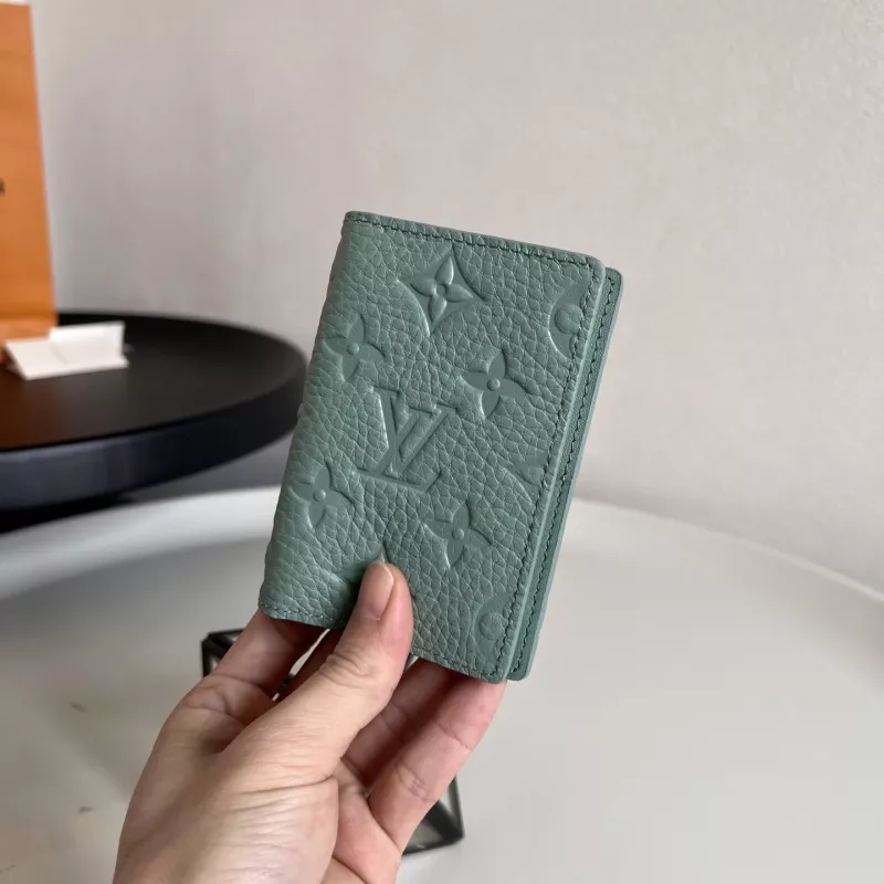 Louis Vuitton AAA Quality Card Case UrbanStyle 8466 - Image 4