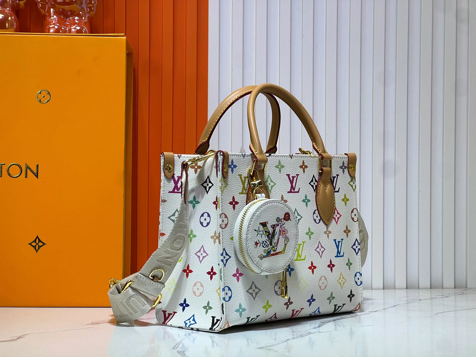 Louis Vuitton AAA Quality Handbags For Women Cozy 3241