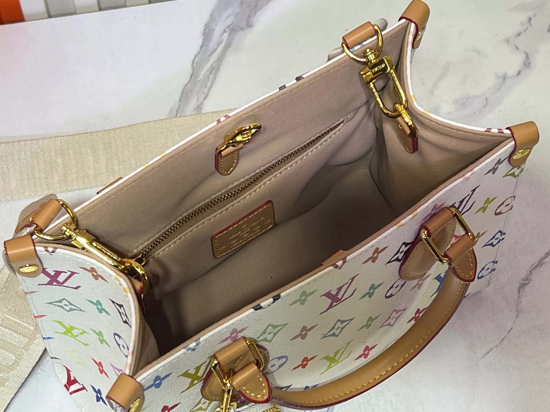 Louis Vuitton AAA Quality Handbags For Women Cozy 3241 - Image 8