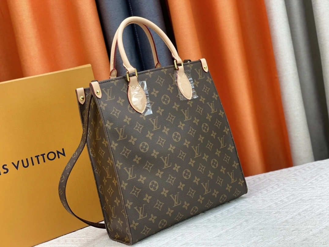 Louis Vuitton AAA Quality Handbags For Women EasyMatch 809