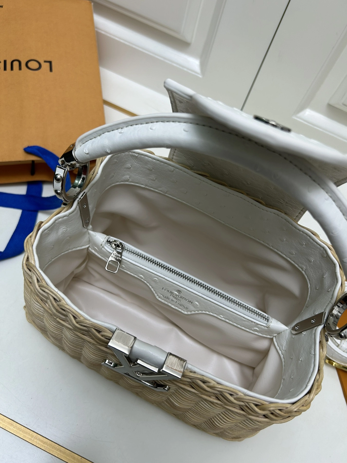 Louis Vuitton AAA Quality Handbags For Women GoodFit 746 - Image 8