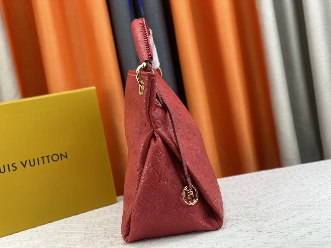 Louis Vuitton AAA Quality Handbags For Women ModernLook 6839