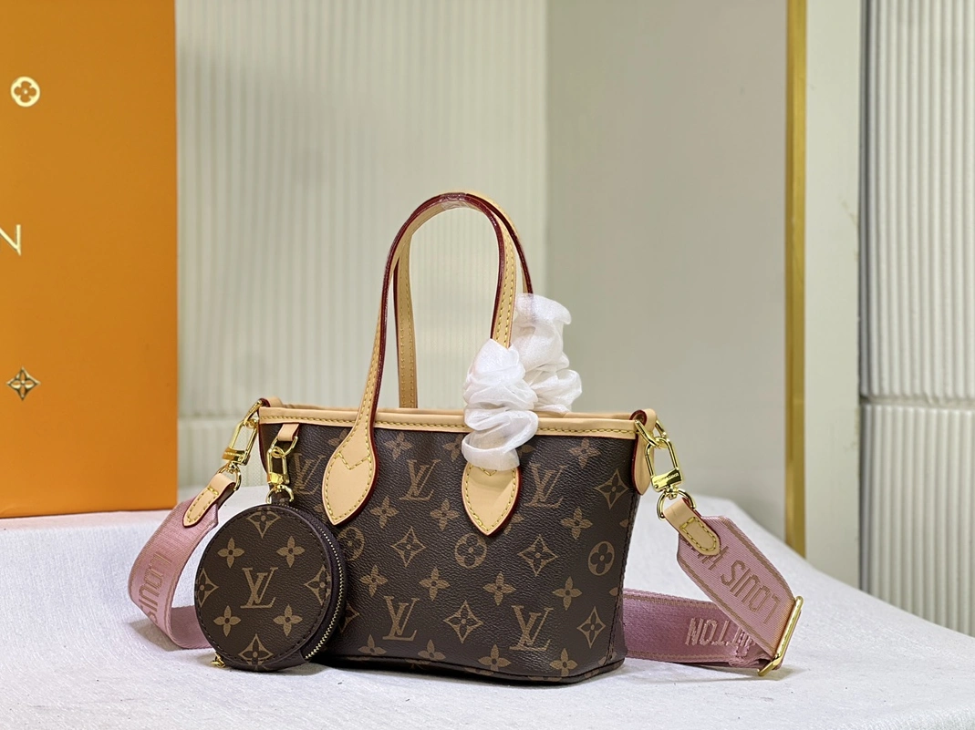 Louis Vuitton AAA Quality Handbags For Women Reliable 7810